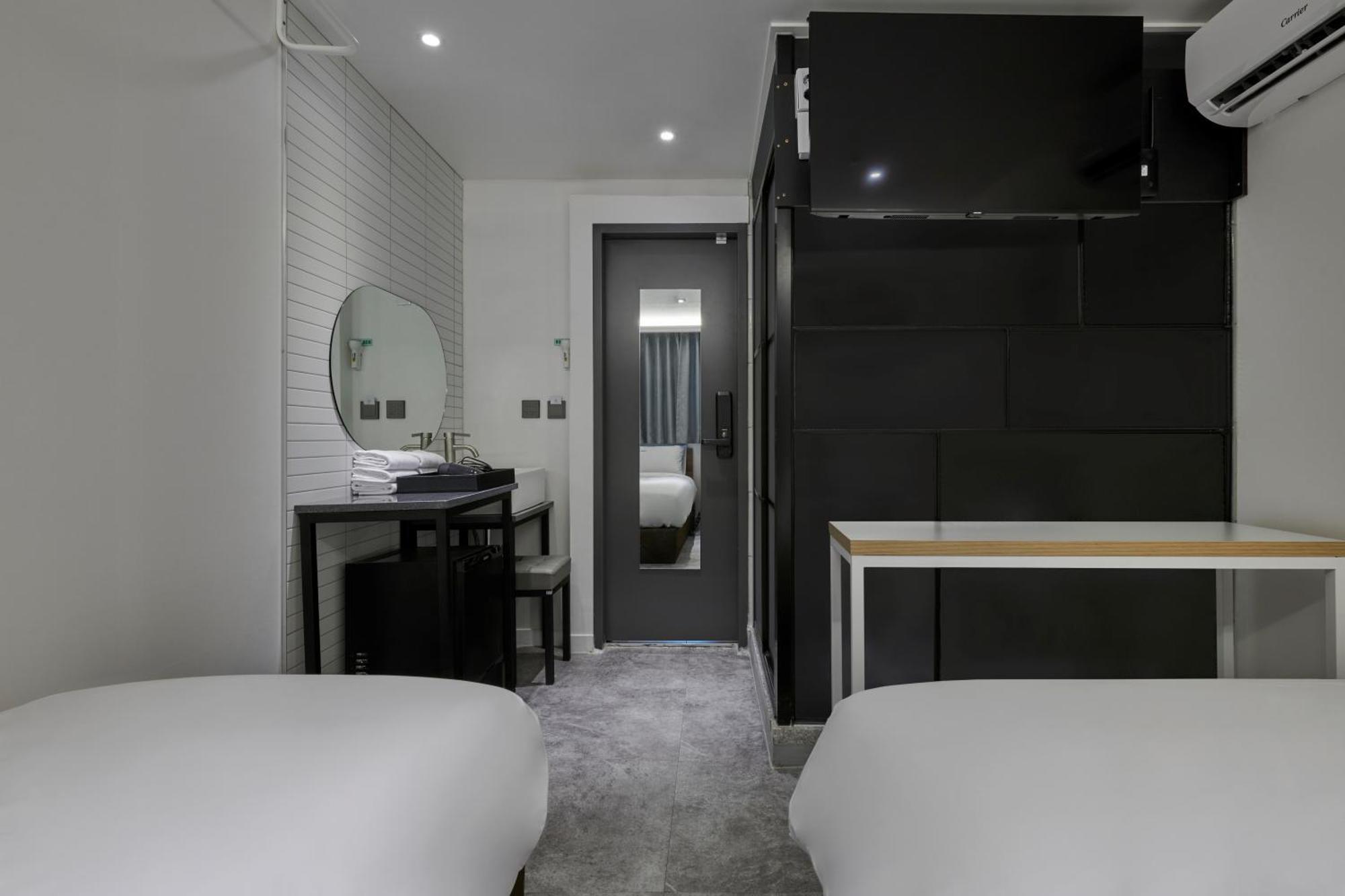 Eight Rest Hostel Myeongdong Seoul Ngoại thất bức ảnh
