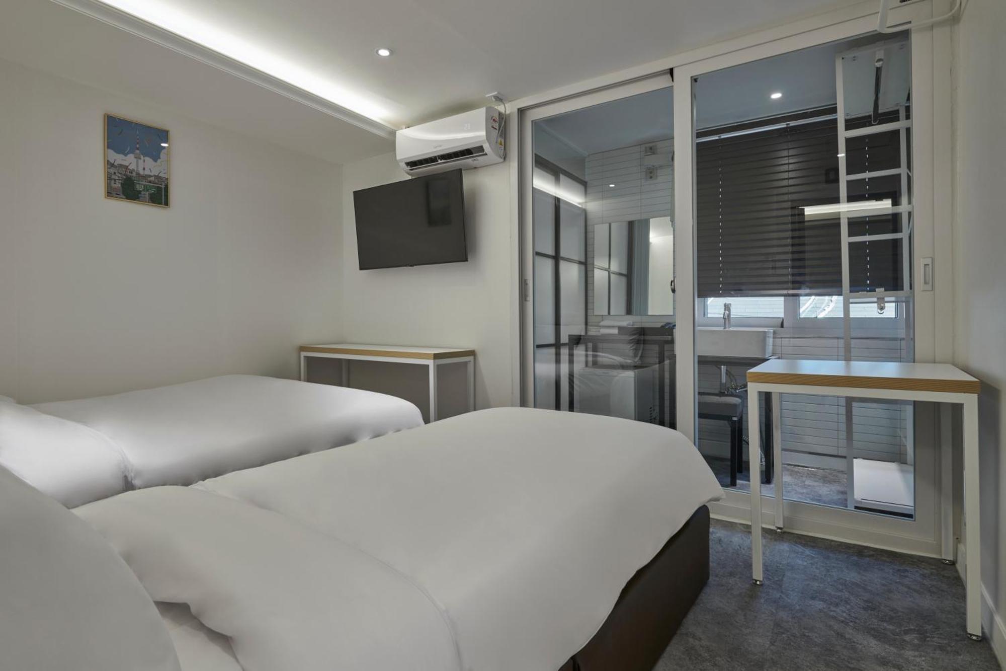 Eight Rest Hostel Myeongdong Seoul Ngoại thất bức ảnh